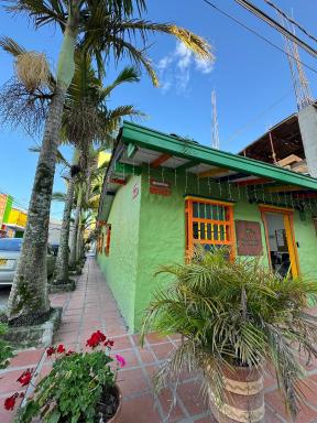 casa hostal las palmeras - Housity
