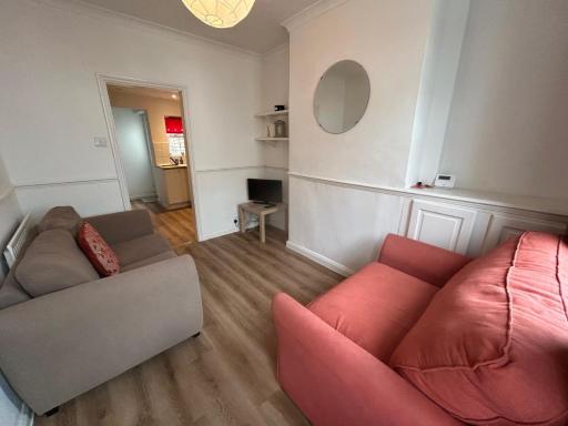 Central Cheltenham House - Sleeps 4/Pet friendly - Housity