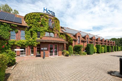 Hotel ARTE Schwerin - Housity