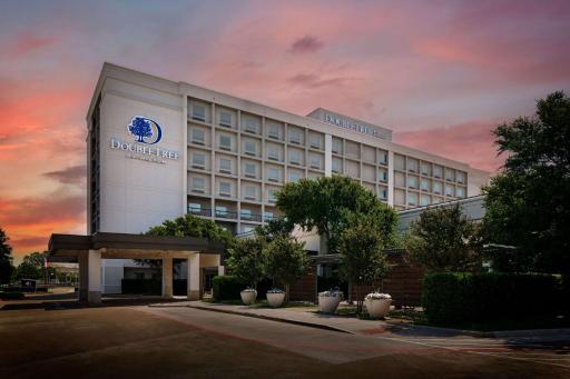 DoubleTree by Hilton Hotel Dallas - Love Field - Housity