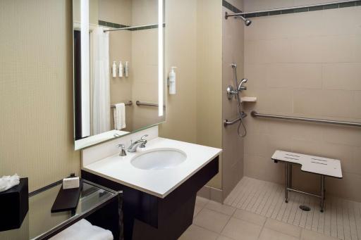 Embassy Suites Saint Louis - Downtown - Housity