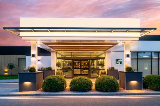 Holiday Inn Coventry M6, J2, an IHG Hotel - Housity