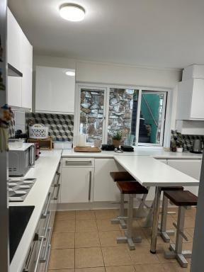 Aremo Room 1 - Housity