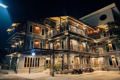 Nan Arena Place - Housity