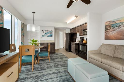Club Wyndham Towers on the Grove - Housity