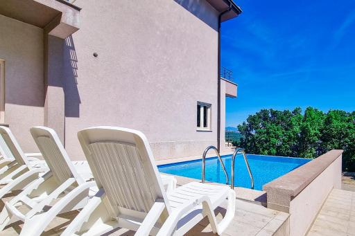 Guest House Manuela - Housity
