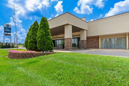 Best Western State Fair Inn - Housity