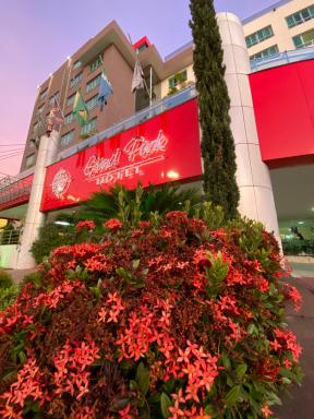 Hotel Grand Park - Housity
