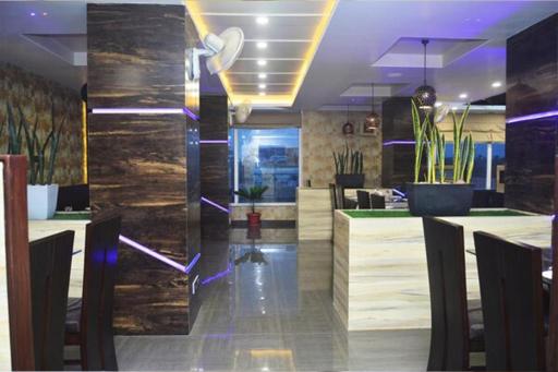 Hotel Royal Palace - Housity