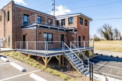 Luxury Multi-unit Historic Building Near Downtown - Housity