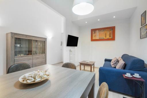 Appartamento incantevole con patio - Housity