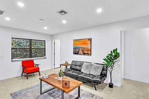 Hollywood 2 Bdrm New Furnished Beach Vacation Lb2 - Housity