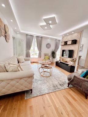 Fontana apartmani 1 FREE parking - Hizvo