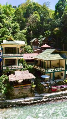 Indra Valley Inn Bukit Lawang - Housity
