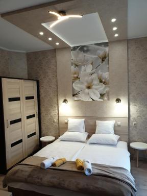 Gyula Villa - Housity