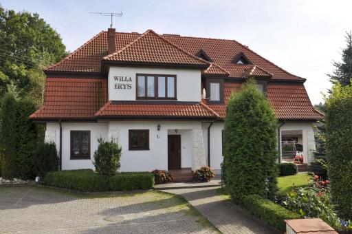 Willa Irys z basenem - Housity