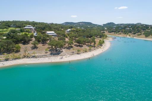 CL 1105B Tranquility by the Shore - Housity