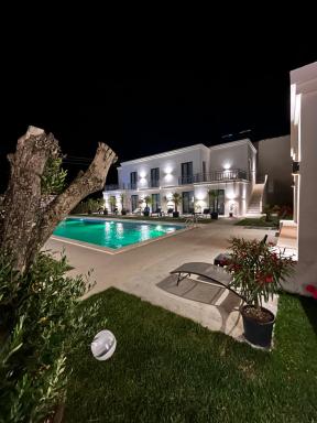 Villa Gyos - Housity