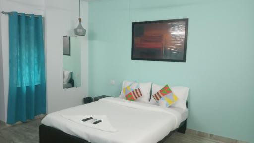 Laxmi Guest House Gariahat Kolkata - Housity