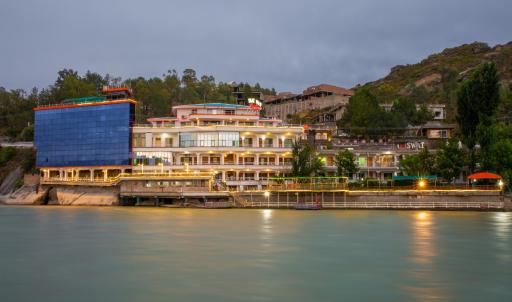swat view hotel - Housity
