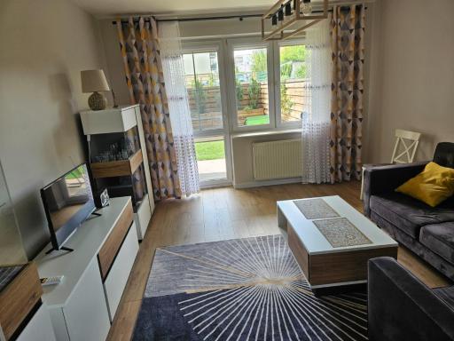Apartament z ogrodem - Housity