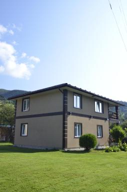 Карпатія - Housity