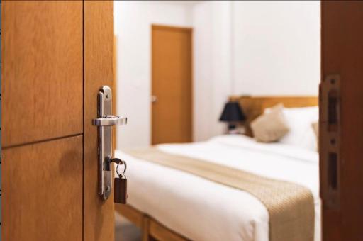 Suffix Retreat - Housity