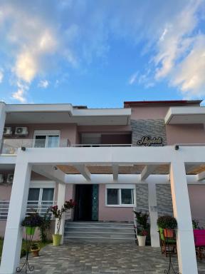 Nigdeli Studios - Housity