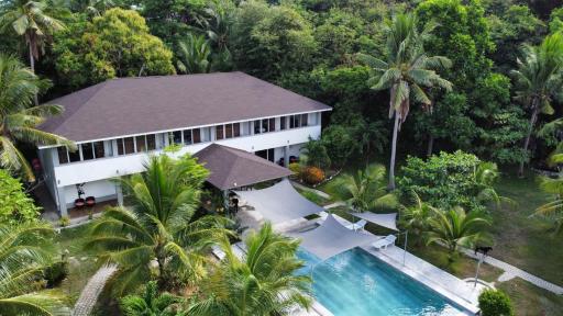 Sunset Cove Beach & Dive Resort - Housity