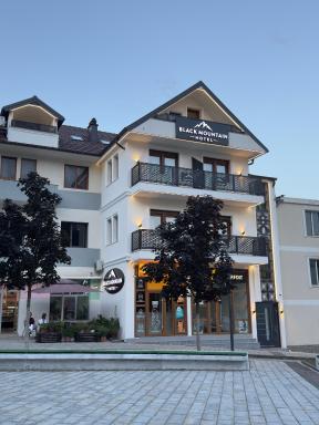 BlackMountain Hotel - Hizvo