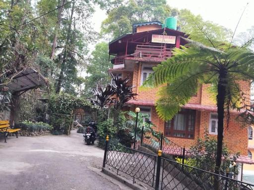 Kalimpong, Garden Reach Hotel - Hizvo