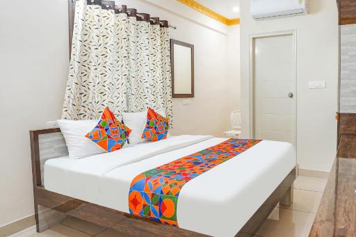 FabHotel SNV Inn - Hizvo