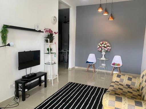 Nana OWL Homestay A & B Roomstay C & D - Housity
