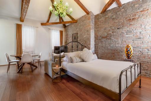 DUOMO Murano Apartment with Canal view - Housity