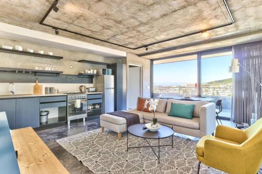 Third Floor-Breath-taking views- two bed in new development! - Housity