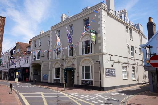 Fountain Inn by Greene King Inns - Housity