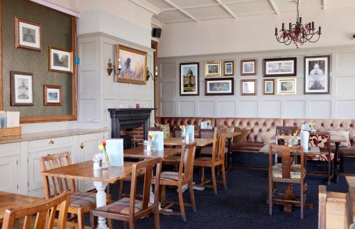 Fountain Inn by Greene King Inns - Housity