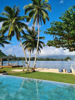 Sublime Tahiti Beach Retreat - Housity