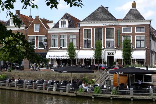 Hotel Café Restaurant De Posthoorn - Housity