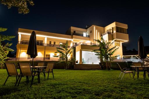 Airscape Hotel Free Shuttle From Athen's Airport - Housity