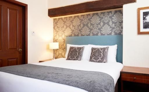 Hunters Hall Inn by Greene King Inns - Housity