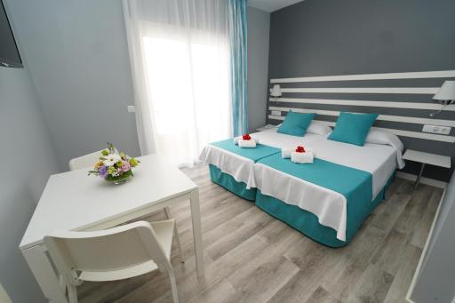 Apartamentos RF Bambi Adults Only - Housity