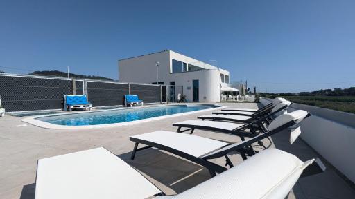Marinhas Bed & Breakfast - Housity