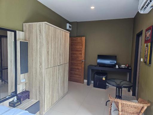 The Lantern Suites - Housity