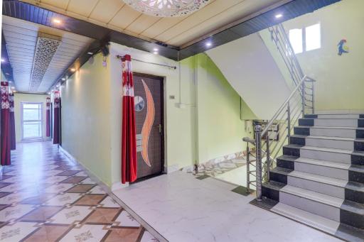 Super OYO Hotel Satyam Shivam Sundaram - Housity