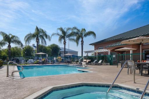 Residence Inn by Marriott Santa Clarita Valencia - Housity