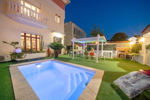 VILLA MARYSE Elegance Art Déco et piscine privative - Housity