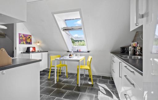 Travel Proud Nice Home In Mariager With Wifi - Housity
