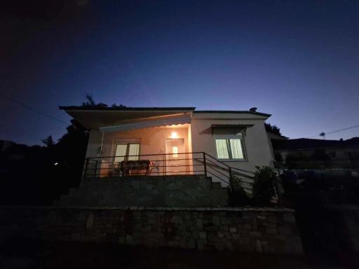 Μονοκατοικία Διποταμία Καστοριάς - Housity