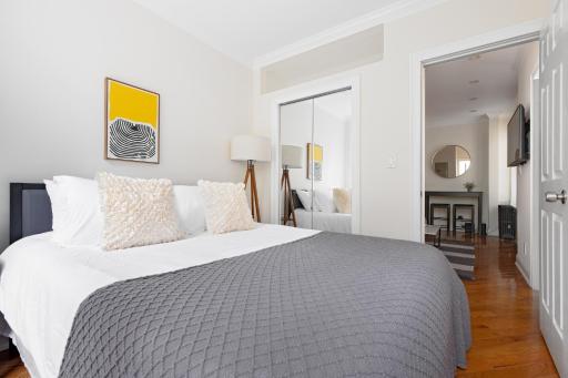 Stylish Private Room in Upper East Side! - Housity